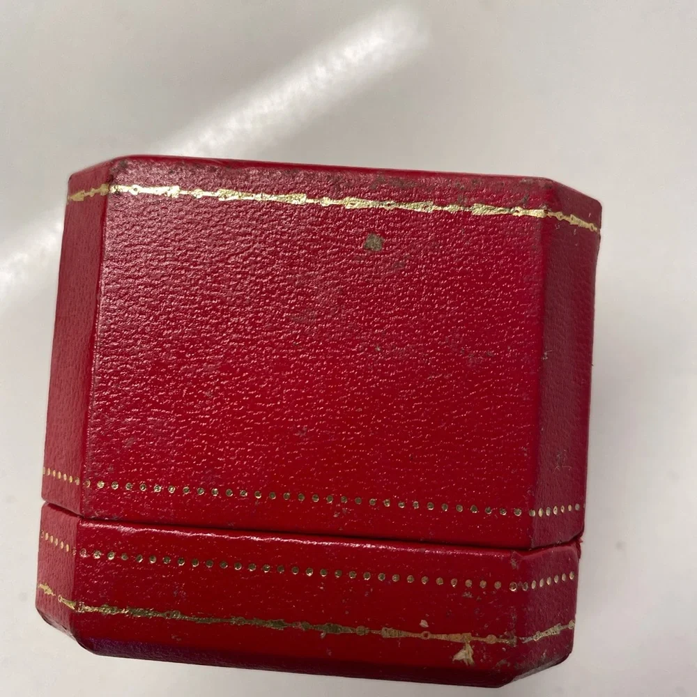 Authentic Cartier ring box. - Picture 8 of 9